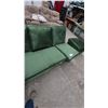 Image 5 : Green Velvet Sectional Sofa and Ottoman, 2 of 3 Pieces