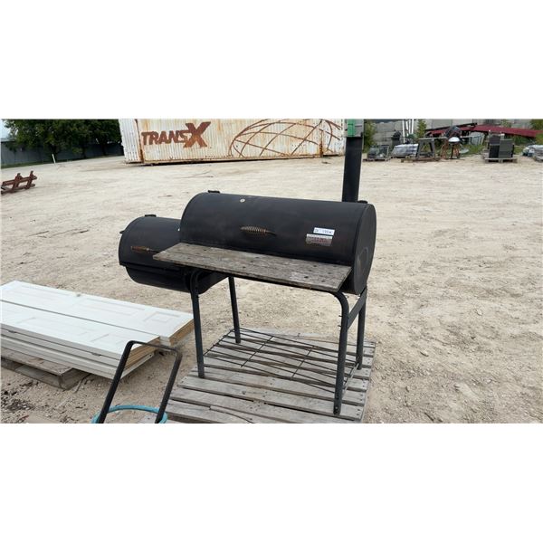 Omaha Grills Offset Smoker and Grill, with Side Firebox, Wood Side Shelf, and Grates