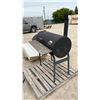 Image 2 : Omaha Grills Offset Smoker and Grill, with Side Firebox, Wood Side Shelf, and Grates
