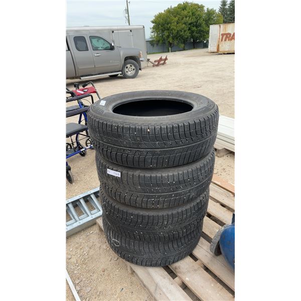Four Michelin X-Ice 225/60R17 Studless Tires
