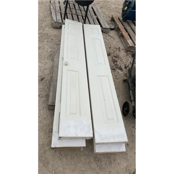 4 Bifold Interior Doors, 4-Piece Lot 78-1/2 × 11-1/2 per section 8 sections