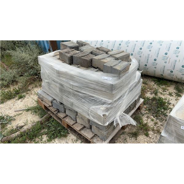 Approx 120 Interlocking Garden Wall Blocks 8 × 8 × 4”