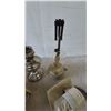 Image 4 : Assorted Vintage Lanterns and Lamps: 2 Kerosene Lamps, 2 Gas Lanterns