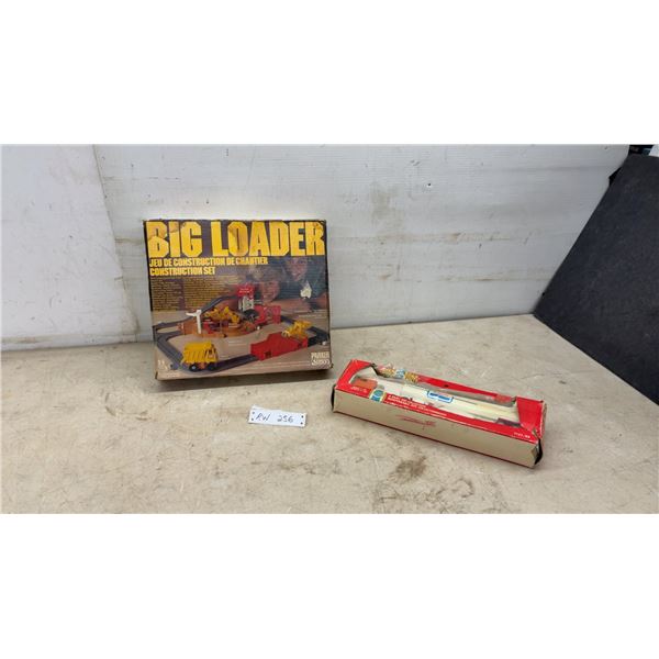 Parker Big Loader Construction Set and Champ Road 1:50 Scale Exxon Tanker Truck