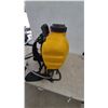 Image 4 : DeWalt Backpack Sprayer with Hose and Wand