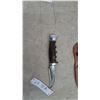 Image 3 : Hunting Knife and Leather Sheath