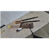 Image 1 : 19 Carbon Express Heritage 150 Arrows, 3 in Camo Quiver and 2 Quivers of Arrows