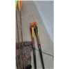 Image 4 : 19 Carbon Express Heritage 150 Arrows, 3 in Camo Quiver and 2 Quivers of Arrows