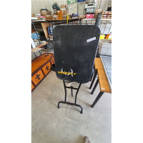 Muddy Folding Hunting Chair and Backrest. With ladder