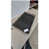Image 1 : Pet Crate with Plastic Tray and White Label