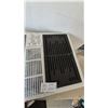 Image 3 : Jenn-Air Electric Cooktop with Grill and Downdraft Vent, 235 kWh/Year