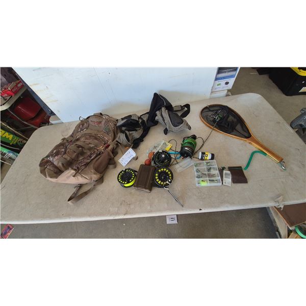 Fieldline Pro Series Backpack, 3 Fly Fishing Reels, Fly Box, Fishing Net
