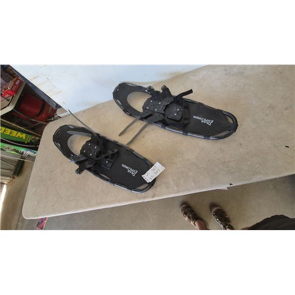 Trail Explorer Snowshoes, Pair, Black, with Bindings and Crampons. 30”
