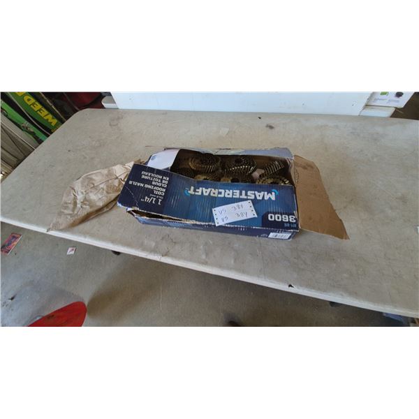 Mastercraft Coil Roofing Nails, 1 1/4” (31.8 mm), 3600 Count Box and Paper Bag