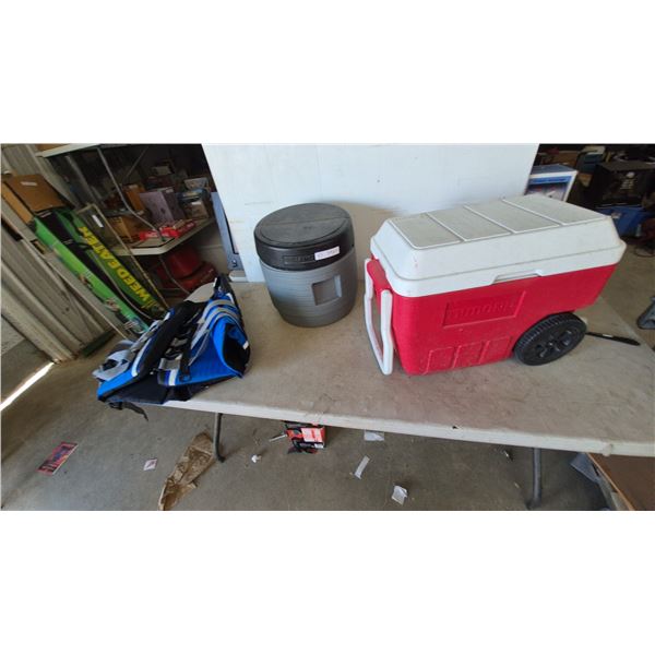 Reliance camping toilet Tridon+ Cooler with Wheels, and Blue/Black Life Vest xl