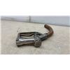 Image 3 : Vintage SSE Service Station Gas Pump Nozzle with Copper Spout