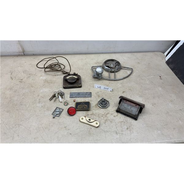 Vintage Automotive Lot: Steering Wheel Knob, Emblems, Keys, Ashtray and Weston Ammeter