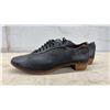 Image 4 : Rare c. 1848-1860 Queen Victoria Era Woman's Black Leather Shoes with Wood Heel and Nails