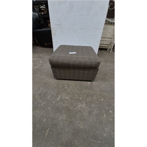 Plaid Upholstered Storage Ottoman with Lift-Off Top