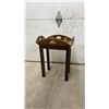 Image 7 : C-Shaped End Table with Drawer and Oval Butler's Tray Side Table with Brass Hinges