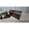 Image 3 : Singer Sewing Machine and Case, Antique, Electric