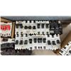 Image 2 : 100 Federal Pioneer Assorted Circuit Breakers