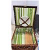 Image 2 : Wicker Picnic Basket Set with Plate, Wine Glasses, Cutlery, Blanket, Cheese Board