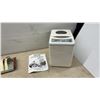 Image 2 : George Foreman Evolve Grill, Black and Decker All-in-One Breadmaker, Salton Hotray Warmer
