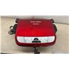 Image 8 : George Foreman Evolve Grill, Black and Decker All-in-One Breadmaker, Salton Hotray Warmer