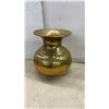 Image 2 : Gooseneck LED Clamp Light, Brass Vase, and Elephant Lamp