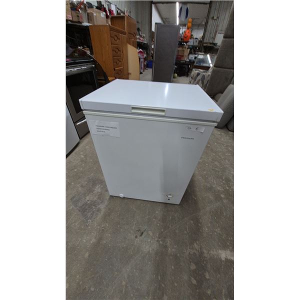 Frigidaire Chest Freezer, Model FFCL0742AW, 33”×25”×21”