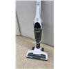 Image 4 : Eureka Lightspeed 2-in-1 Cordless Stick Vacuum with Detachable Handheld and Charging Base
