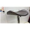 Image 8 : Set of 3 Adjustable Height Swivel Bar Stools with Faux Leather Seats