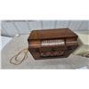 Image 3 : Two Vintage Radios: Northern Electric and Westinghouse Wood Case Radio