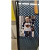 Image 3 : Framed Atlanta Thrashers Jersey and 7 Hockey Cards