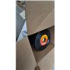 Image 5 : Vintage 45 RPM Records, Paulin's Puffs Box, Deluxe 3-Speed Oscillating 9” Fan