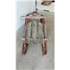 Image 2 : Vintage Flexible Flyer-Style Child's Sled with Wooden Deck and Red Metal Runners