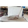 Image 3 : Vintage Flexible Flyer-Style Child's Sled with Wooden Deck and Red Metal Runners
