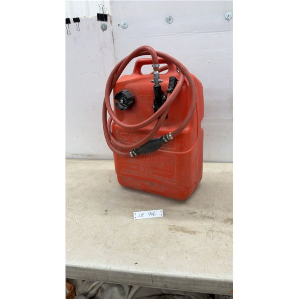 Quicksilver Mercury Marine 6821095 4.5 Gallon Portable Marine Fuel Tank with Fuel Line