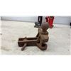 Image 4 : Jack Stand, 2 Hydraulic Bottle Jacks, and Ball Mount Trailer Hitch