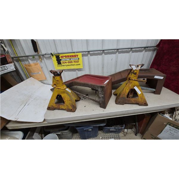 Pair of Vintage Yellow Jack Stands, 2 Red Metal Ramps