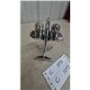 Image 2 : Airplane Salt and Pepper Shaker Set