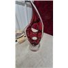 Image 2 : Assorted Decor: Red and Black Glass Sculpture, Flamingo Figurine, Hummingbird Art