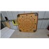 Image 5 : Vintage Carrom and Backgammon Board with Chess/Checkers and Crokinole