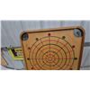 Image 6 : Vintage Carrom and Backgammon Board with Chess/Checkers and Crokinole