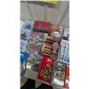 Image 3 : Baseball and Sports Memorabilia Lot: Topps Baseball Cards, True Blue, Sports Illustrated