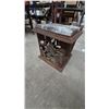 Image 2 : Cast Iron and Marble Pedestal Table,17”×17”×17”