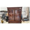 Image 3 : Vintage Mahogany Two-Piece China Cabinet Hutch with Glass Doors and Three-Drawer Serpentine Base