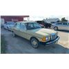 Image 2 : 1977 Mercedes-Benz 280E 4-Door – 6 Cylinder, Runs & Drives, Great Collectors Car! 