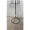 Image 3 : Vintage Mid-Century Full-Size Wire Dress Form Mannequin